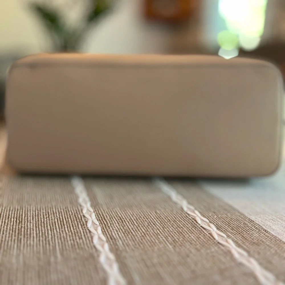 ⭐️Tory Burch McGraw Leather Tote Beige Tan Shoulder Bag + Dust Bag - Picture 3 of 9